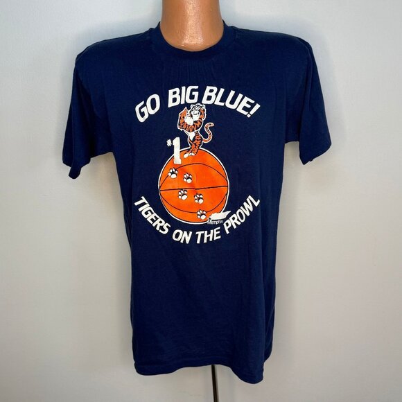 Vintage 1980s Memphis State Basketball T-Shirt, Healthknit Size M, MSU Tigers - Picture 1 of 3